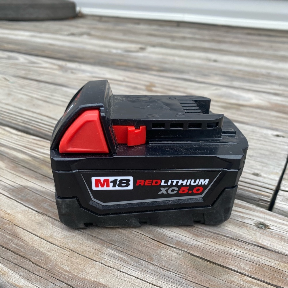 Milwaukee red lithium battery 5.0